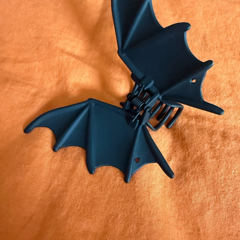 Bat Wing Hair Claw Clip - Black